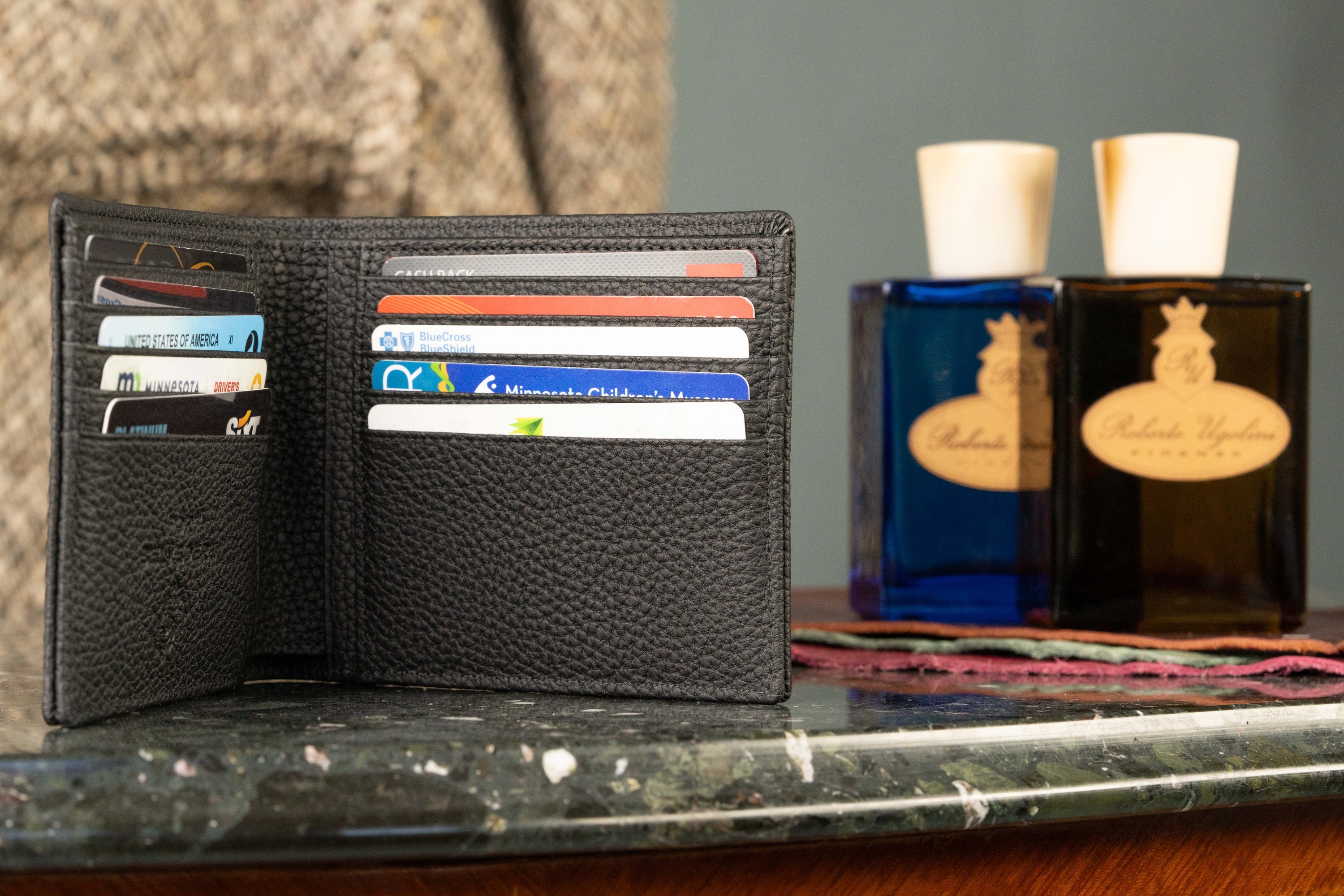 Le Grand 10 Card Black Togo Calf Leather Wallet - Image 7