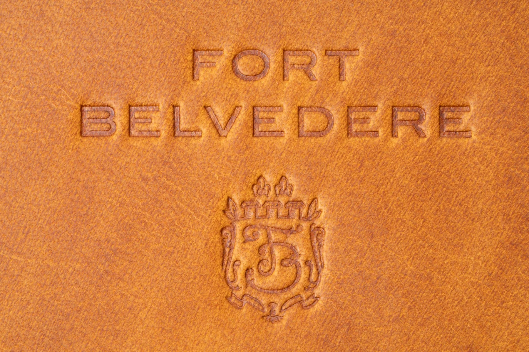 Le Grand 10 Card Vintage Gold Full-Grain Leather Wallet - Image 17