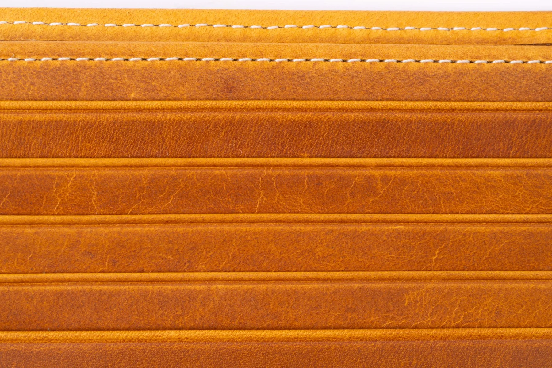 Le Grand 10 Card Vintage Gold Full-Grain Leather Wallet - Image 4