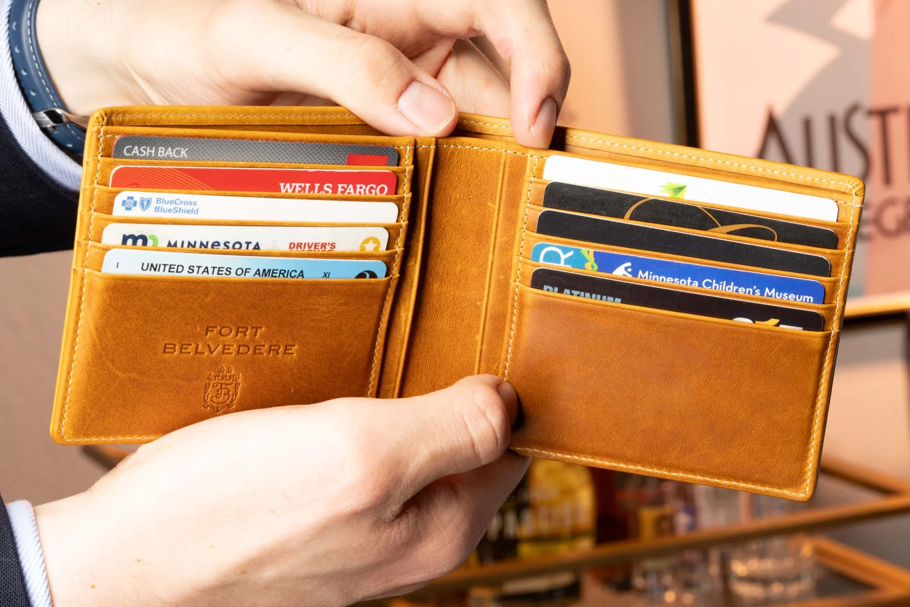 Le Grand 10 Card Vintage Gold Full-Grain Leather Wallet - Image 8