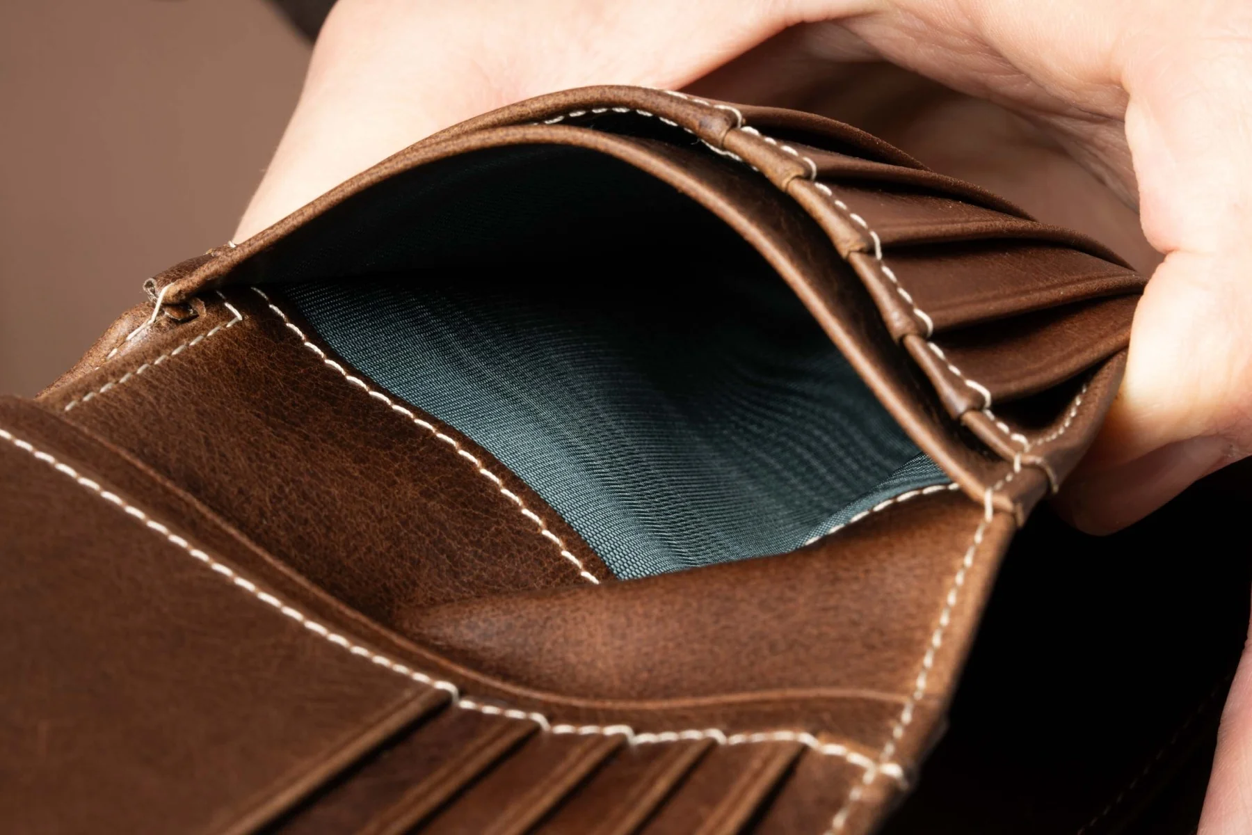 Le Grand 10 Card Antique Mahogany Leather Wallet - Image 6