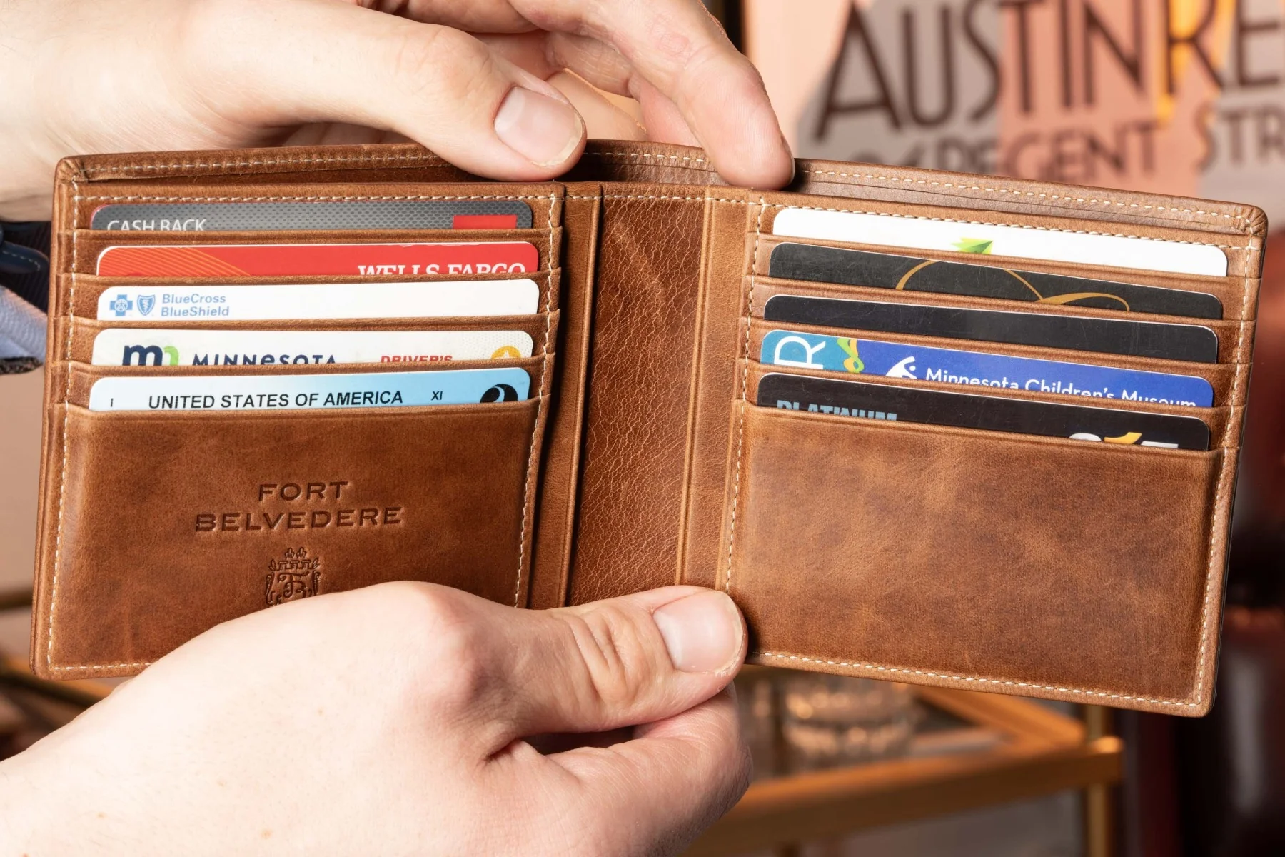 Le Grand 10 Card Saddle Brown Montecristo Leather Wallet - Image 5