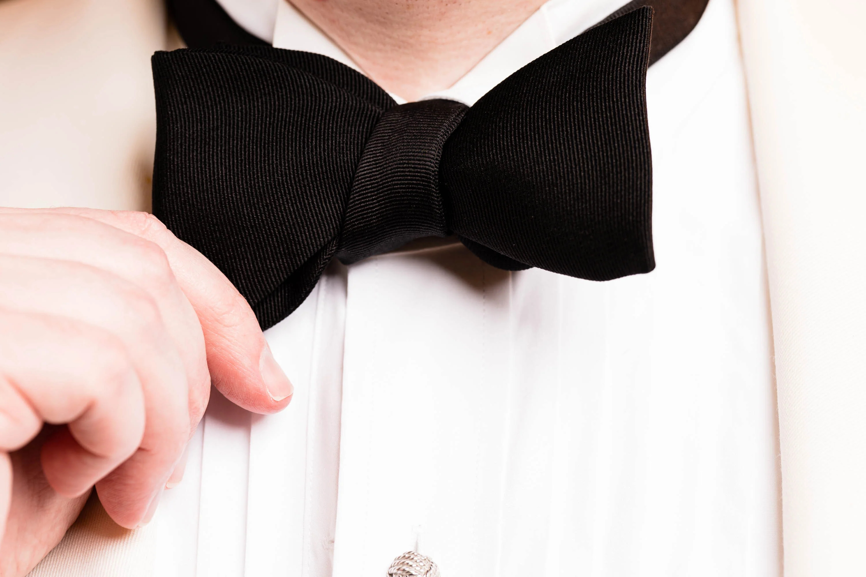 Black Butterfly Silk Faille Grosgrain Bow Tie - Image 6