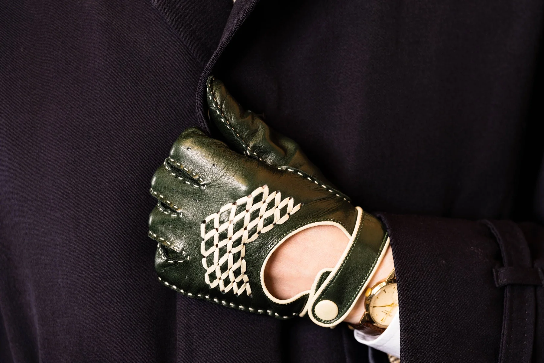 Racing Green & Cream Leather Driving Gloves - Image 11