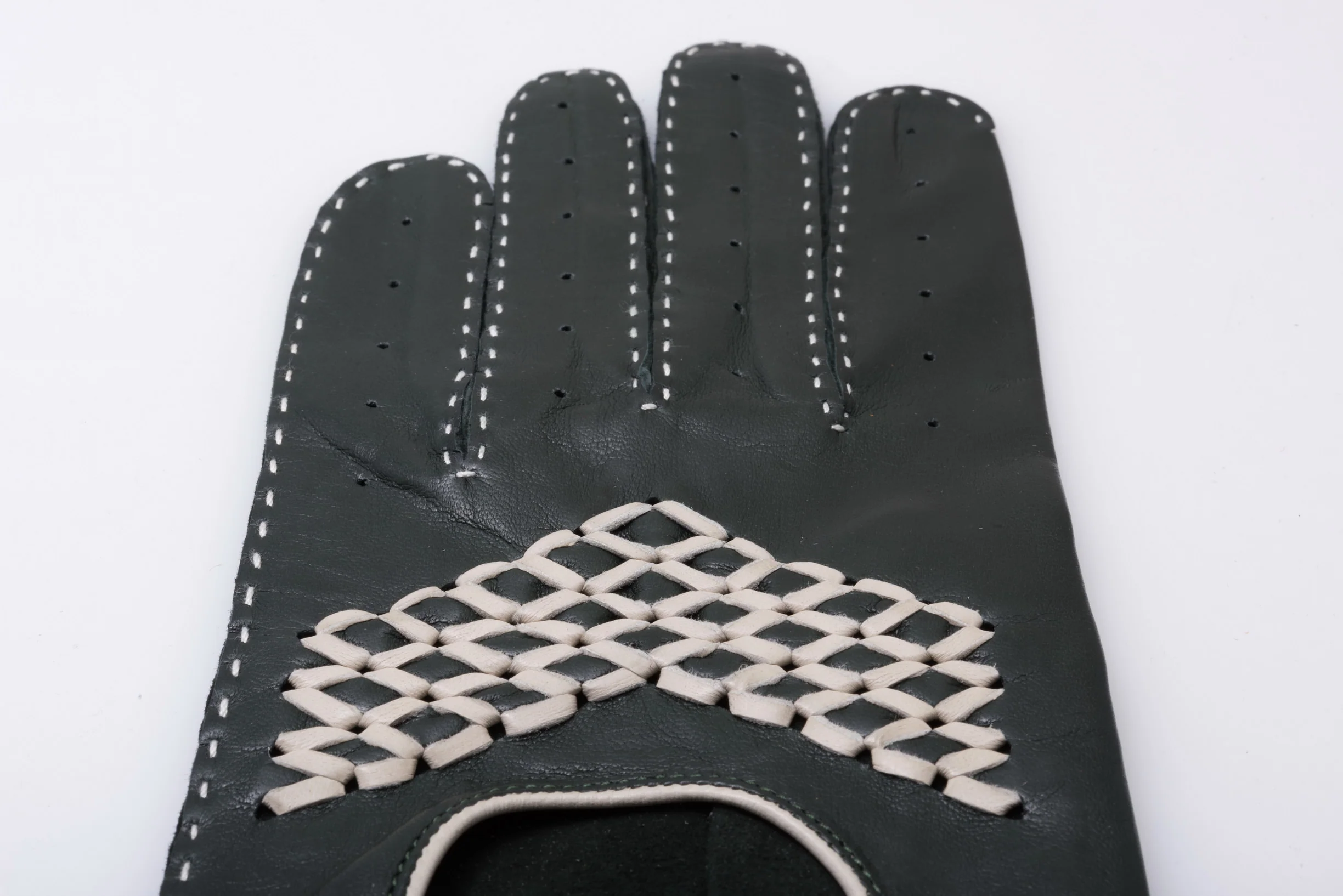 Racing Green & Cream Leather Driving Gloves - Image 3