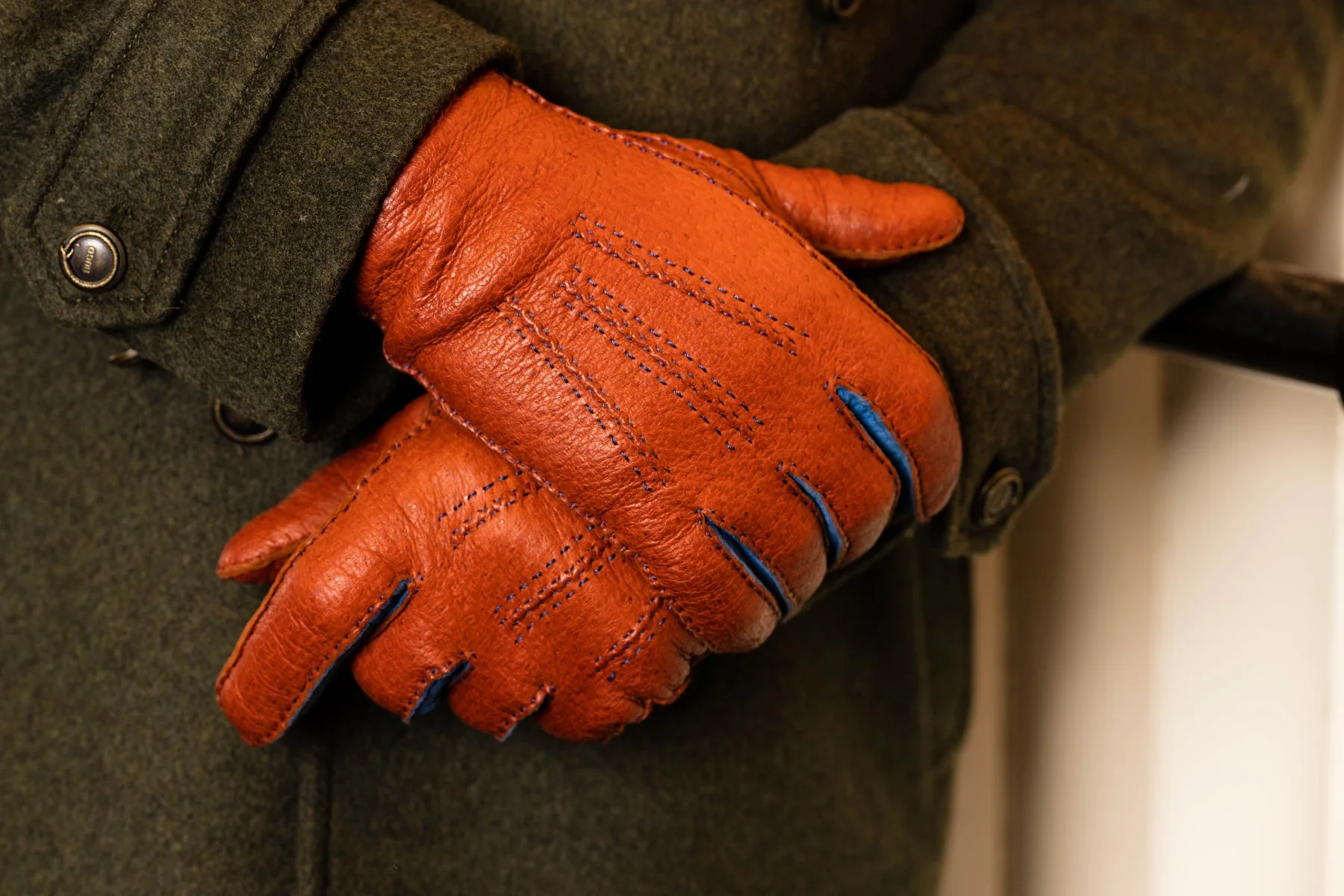 Brown & Blue Cashmere Lined Peccary Gloves - Image 9