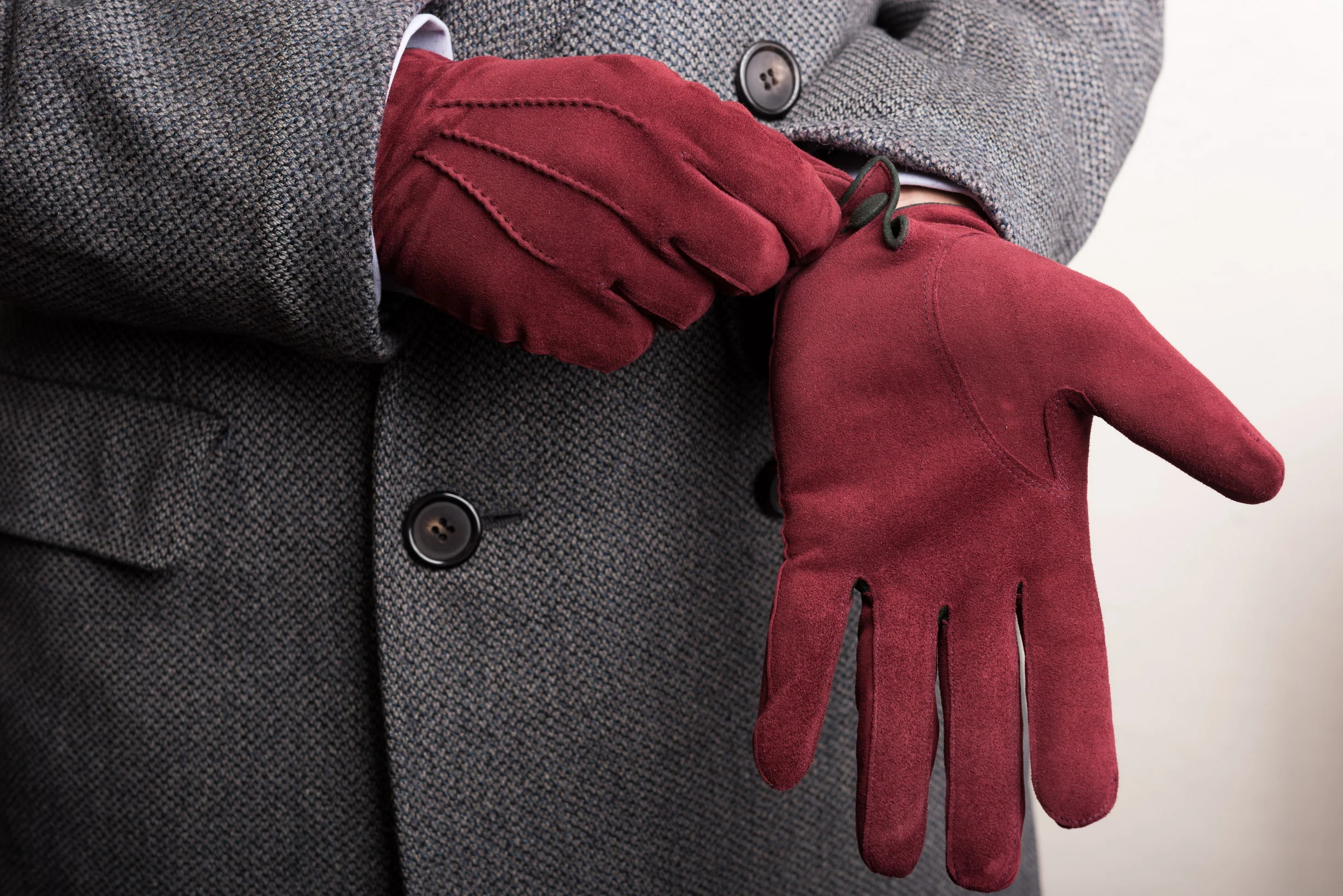 Burgundy Suede Unlined Leather Gloves - Image 7