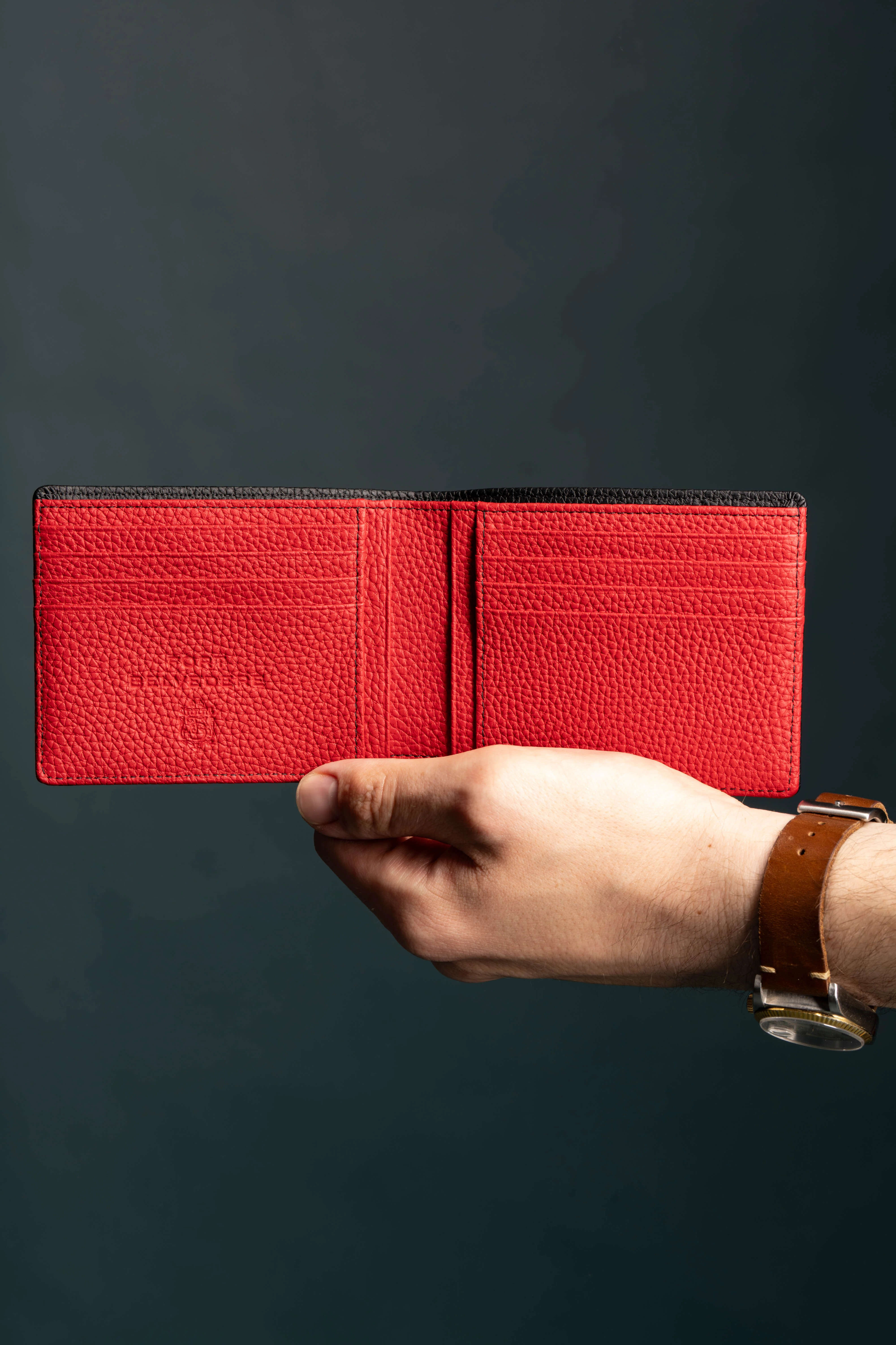 Classic 10 Card Bifold Black & Red Grained Leather Wallet - Image 19