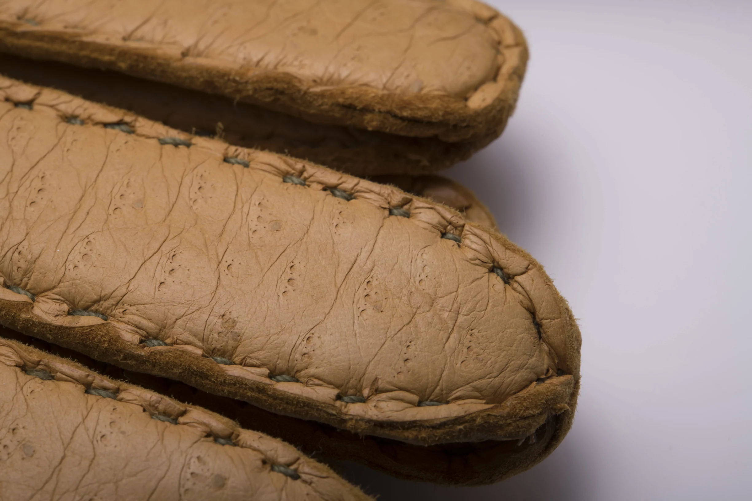 Chamois Yellow Cashmere Lined Peccary Gloves - Image 4