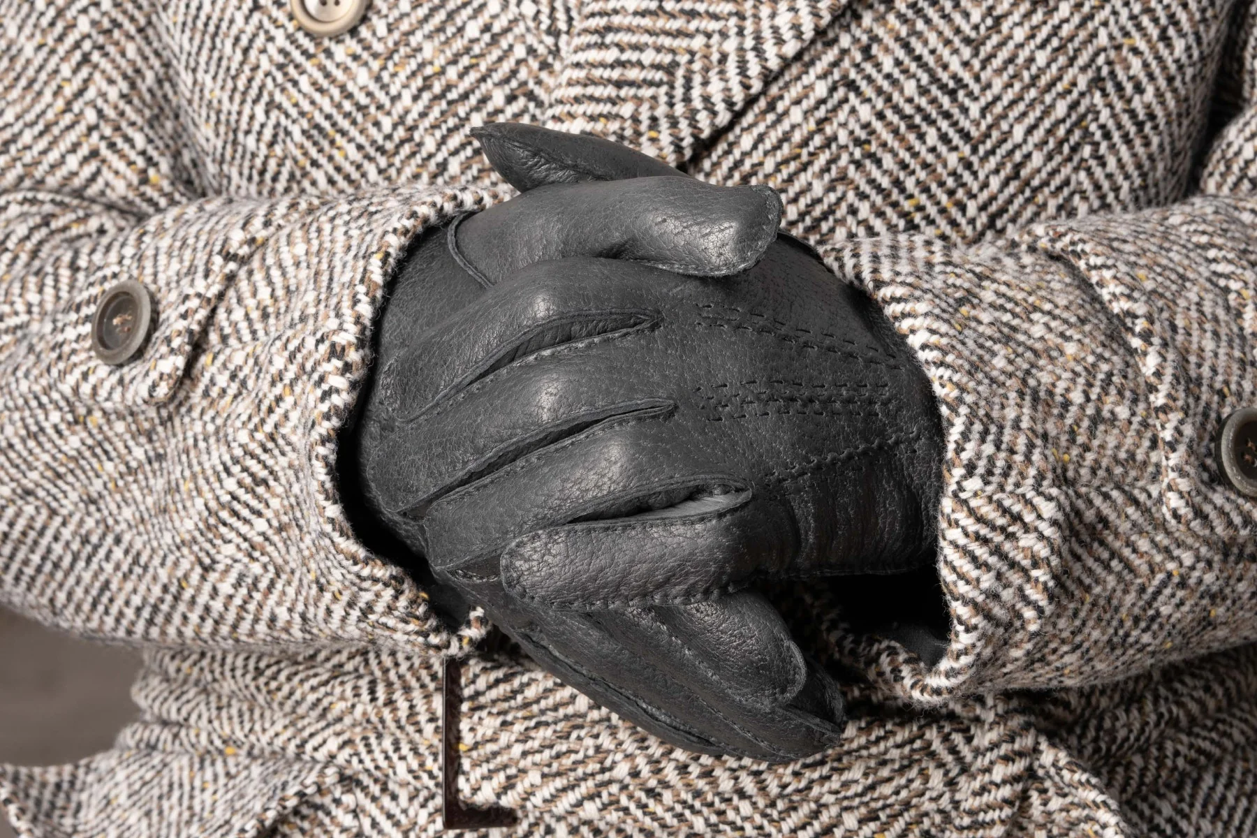 Charcoal Black Rabbit Fur Lined Peccary Gloves - Image 4