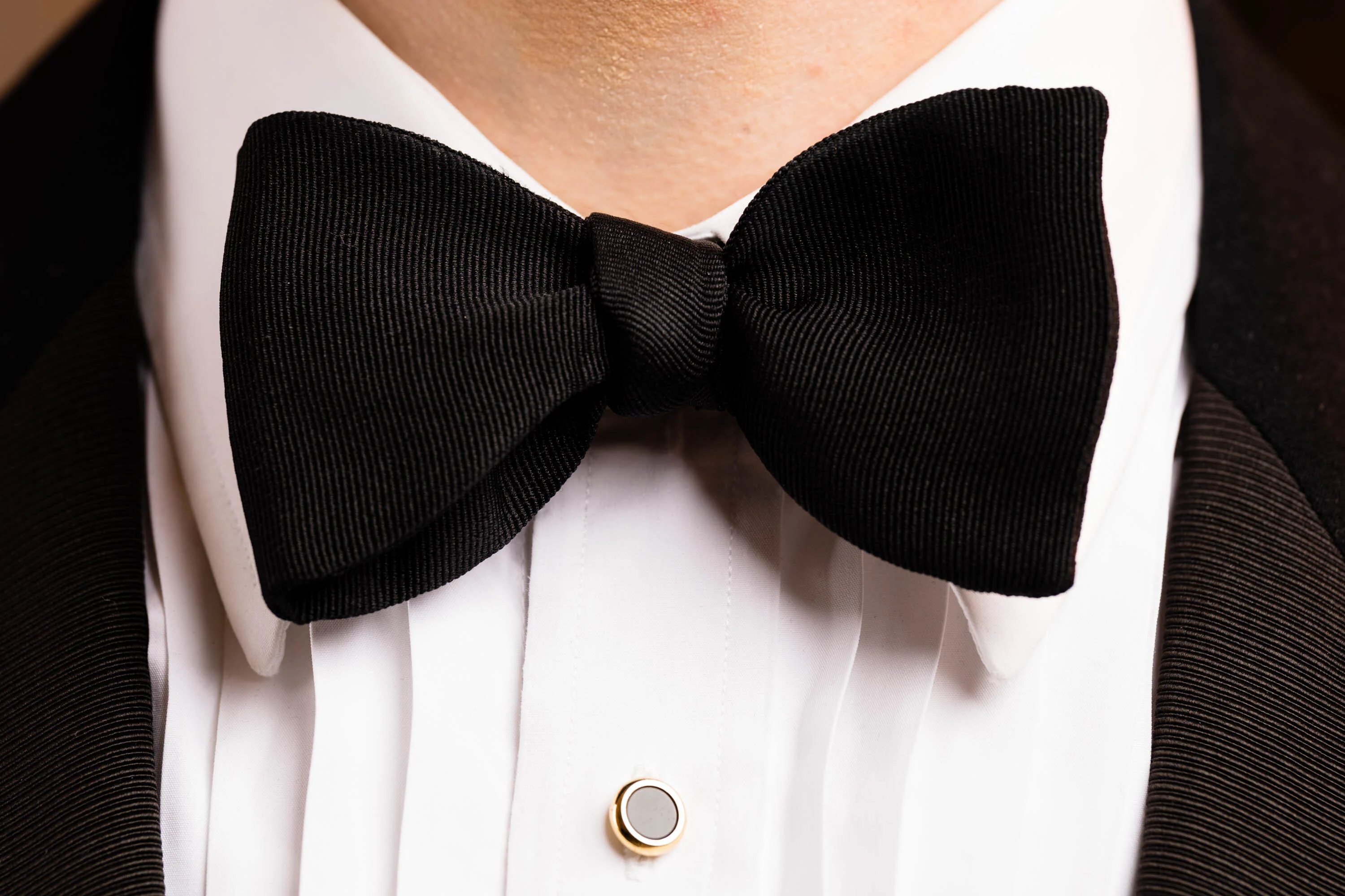 Black Single End Silk Faille Grosgrain Bow Tie - Image 3