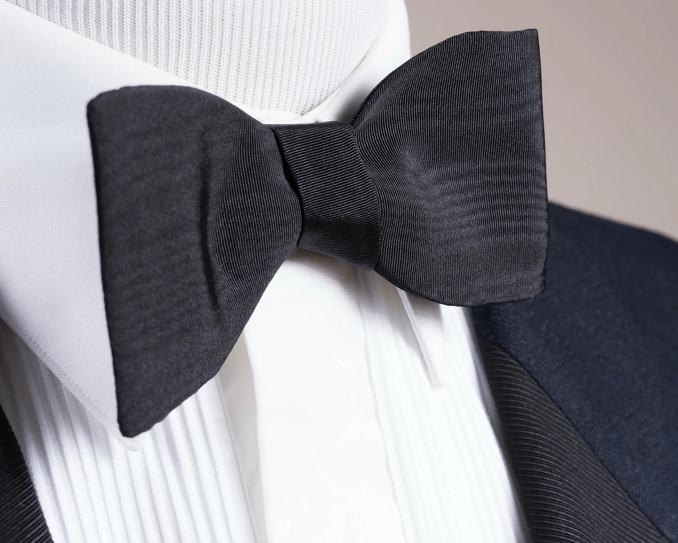 Black Single End Silk Moiré Bow Tie - Image 10
