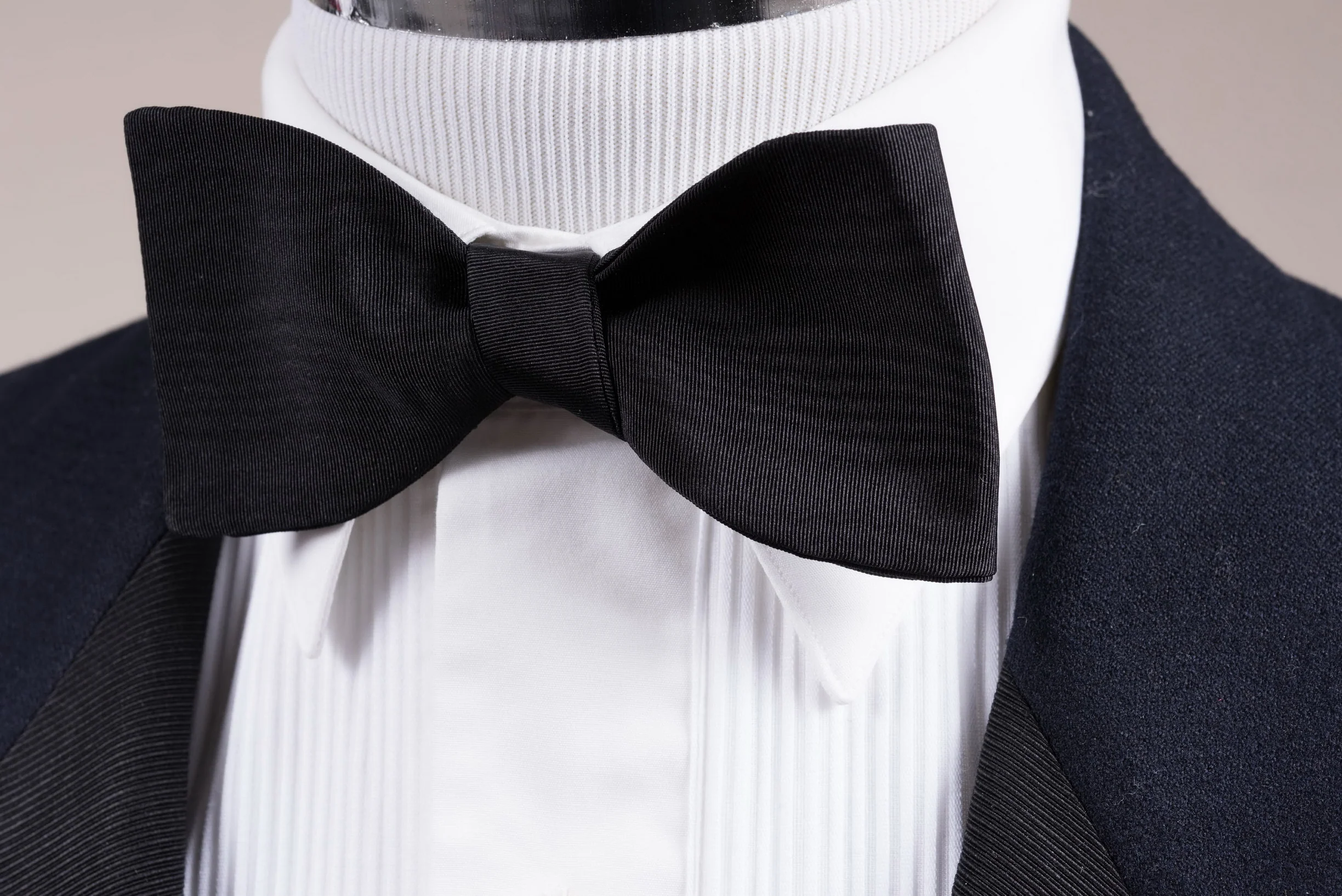 Black Single End Silk Moiré Bow Tie - Image 11