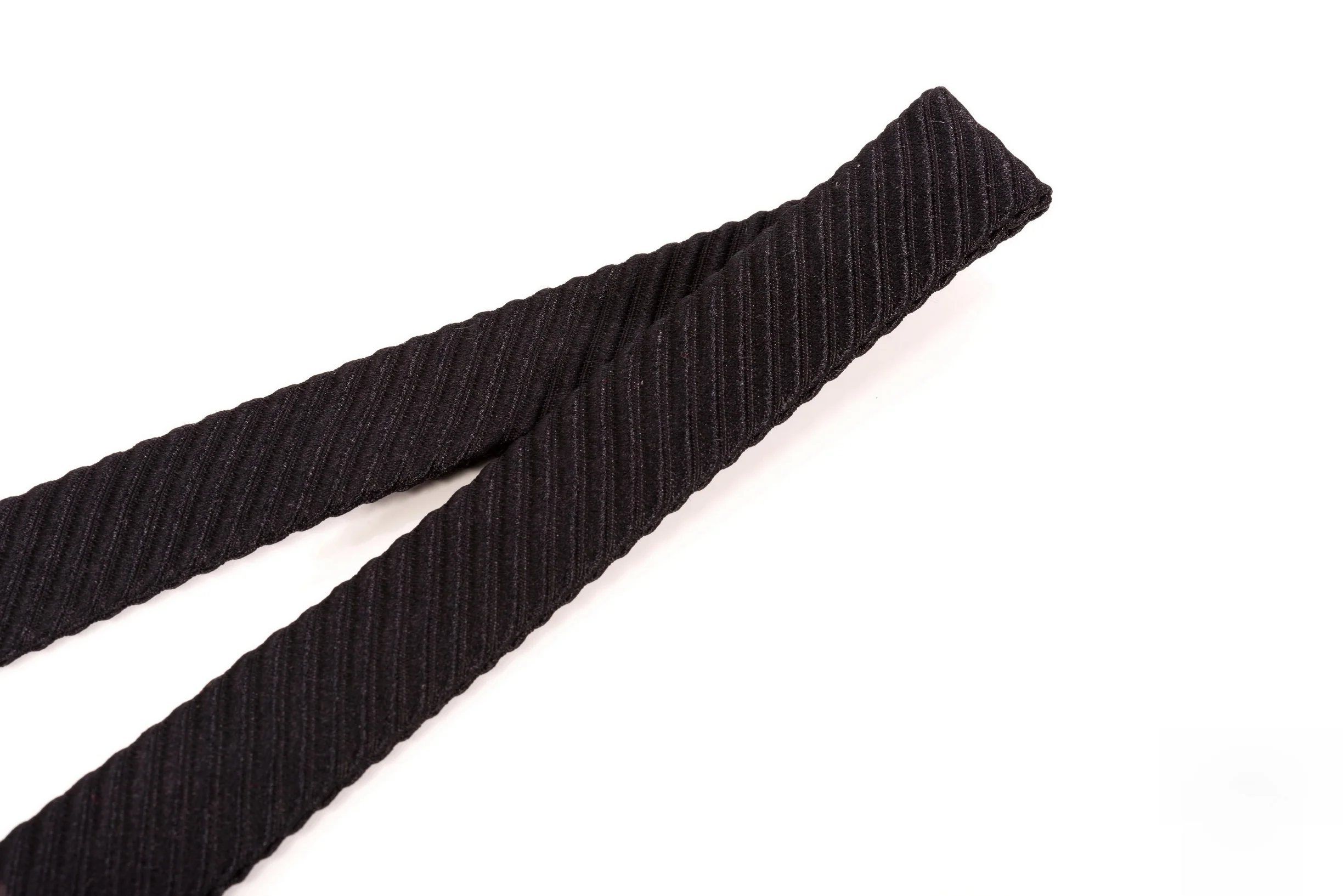 Black Single-End Wide Rib Grosgrain Bow Tie - Image 10