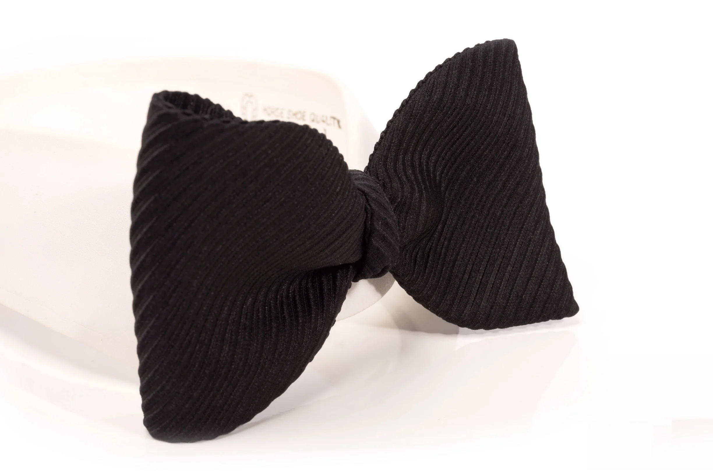 Black Single-End Wide Rib Grosgrain Bow Tie - Image 6