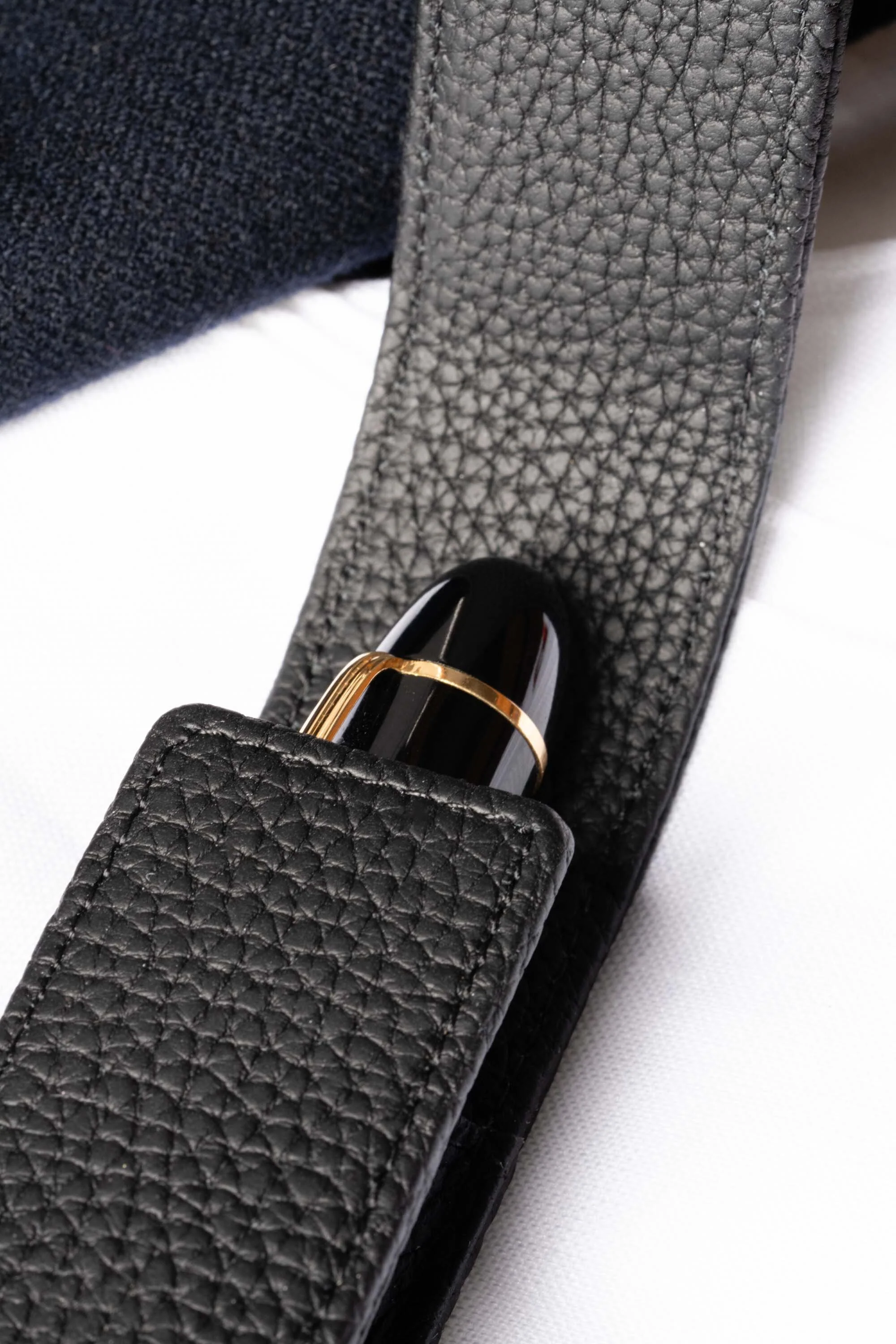 Black Full-Grain Togo Leather Pen Case - Image 7