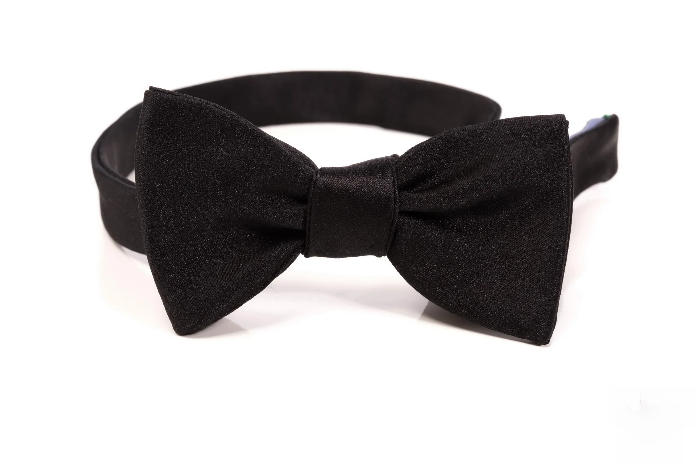 Small Black Single End Silk Satin Bow Tie - Image 3