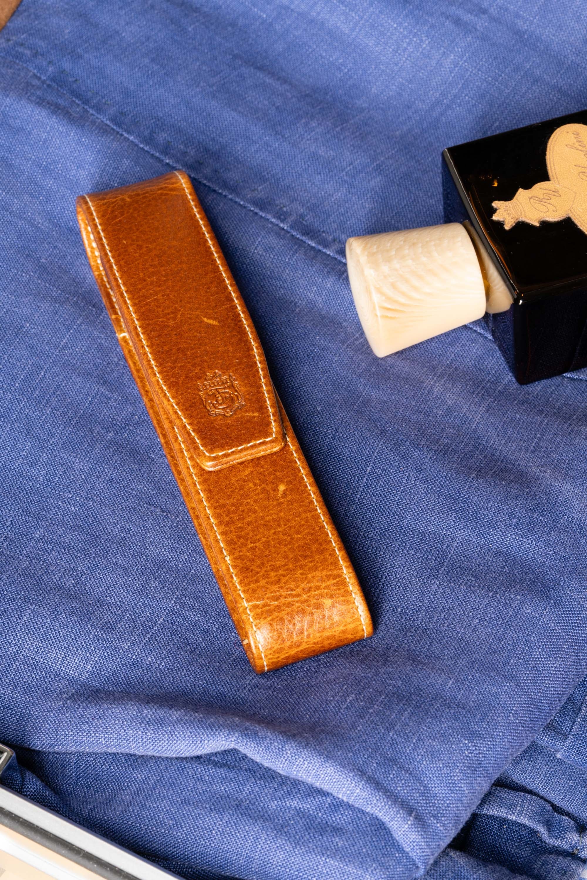 3-Pen Saddle Brown Dumont Full-Grain Leather Pen Case - Image 20